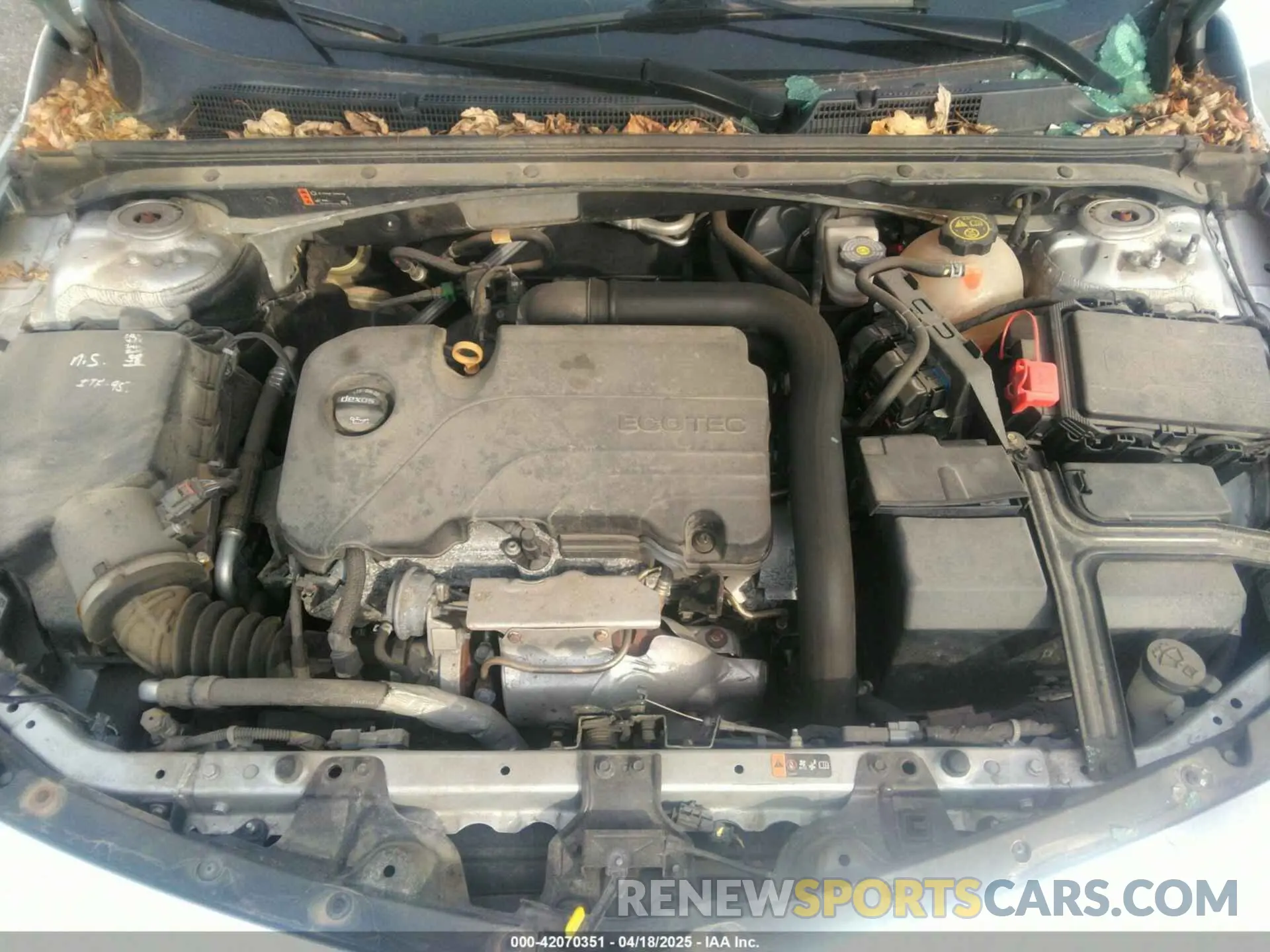 10 fotografías del automóvil dañado 1G1ZD5ST7KF148641 CHEVROLET MALIBU 2019