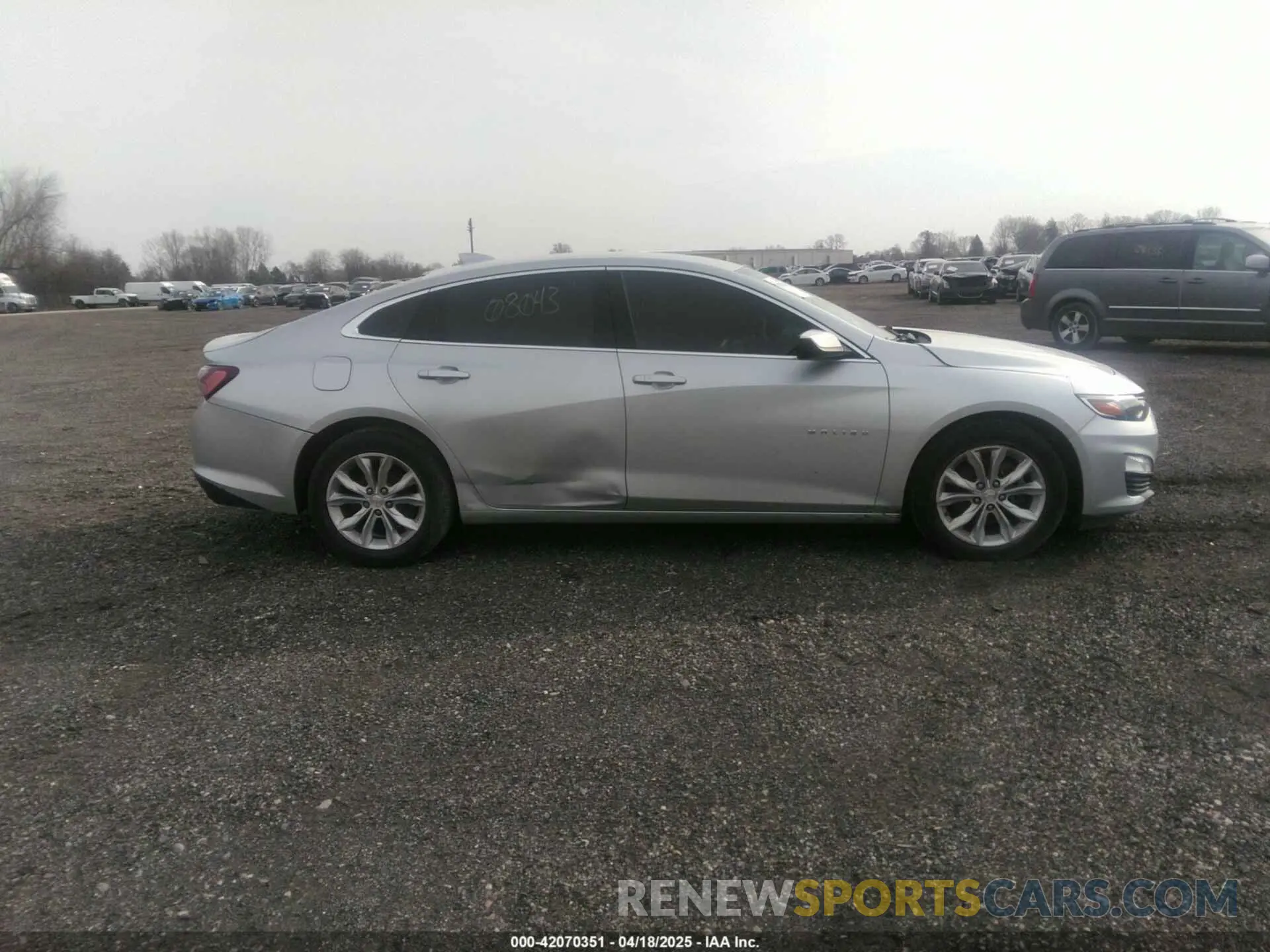 13 fotografías del automóvil dañado 1G1ZD5ST7KF148641 CHEVROLET MALIBU 2019