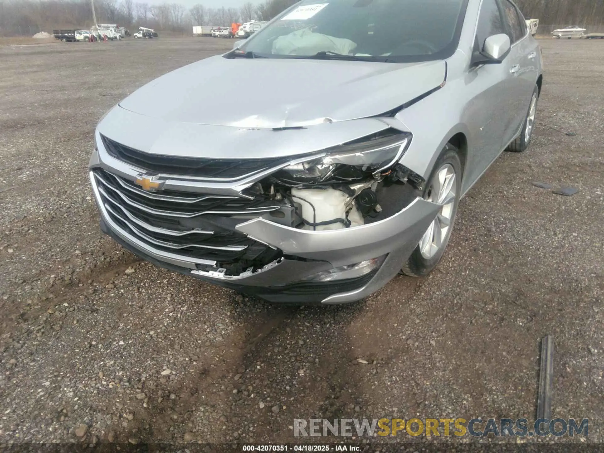 6 fotografías del automóvil dañado 1G1ZD5ST7KF148641 CHEVROLET MALIBU 2019