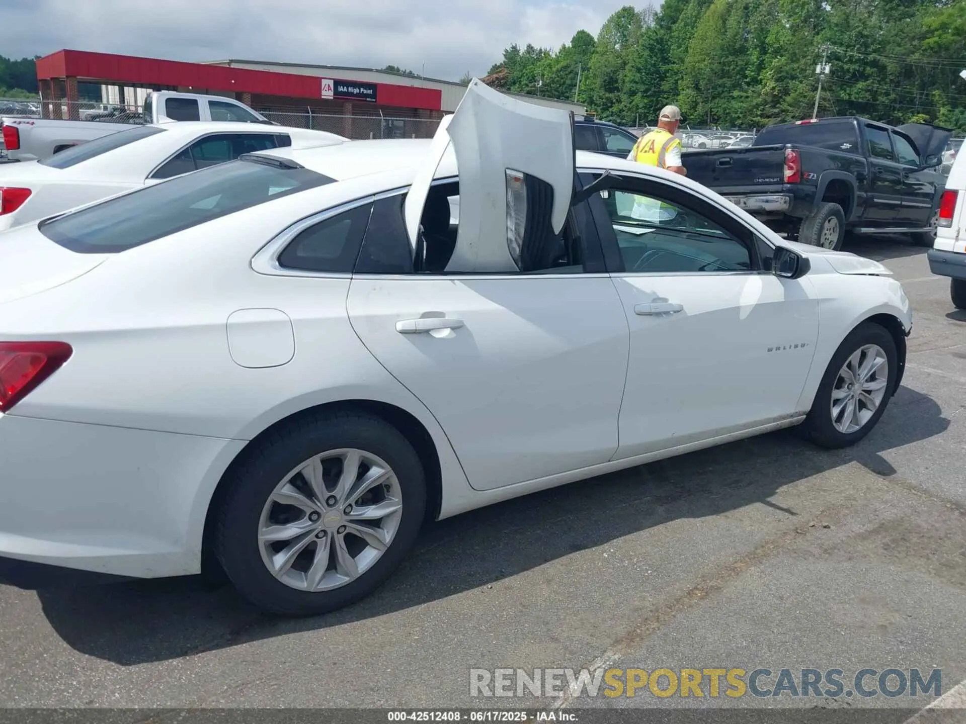 13 fotografías del automóvil dañado 1G1ZD5ST7KF156223 CHEVROLET MALIBU 2019