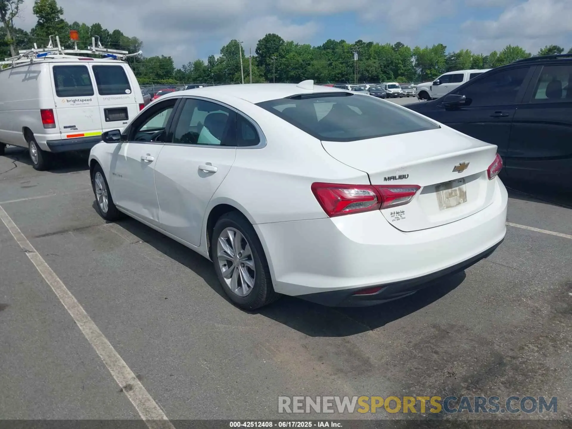 3 fotografías del automóvil dañado 1G1ZD5ST7KF156223 CHEVROLET MALIBU 2019