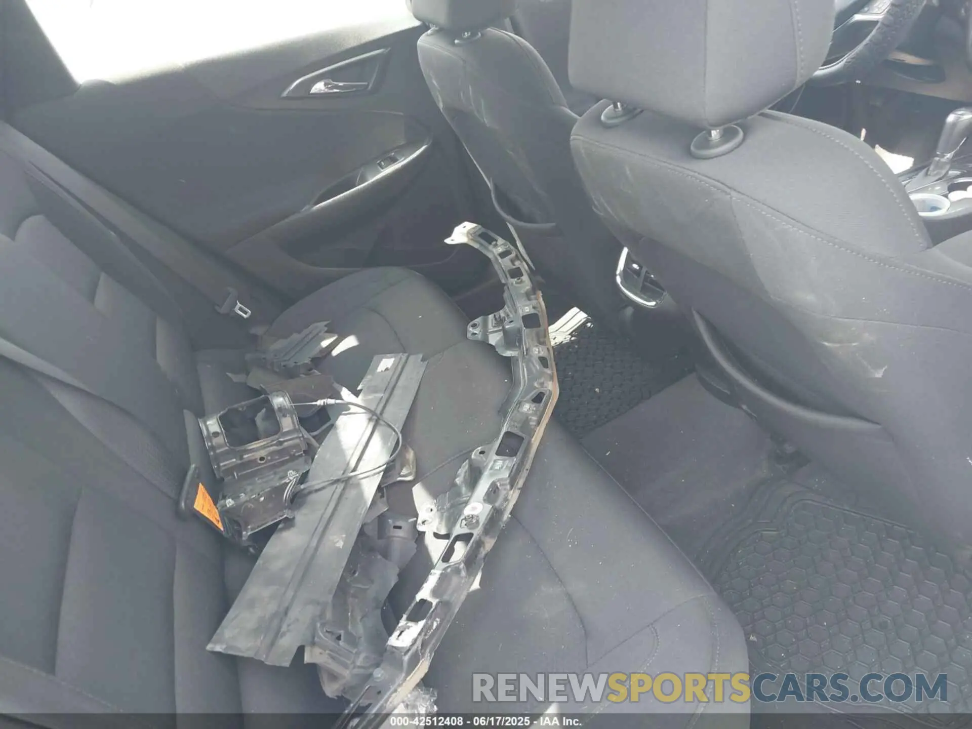 8 fotografías del automóvil dañado 1G1ZD5ST7KF156223 CHEVROLET MALIBU 2019