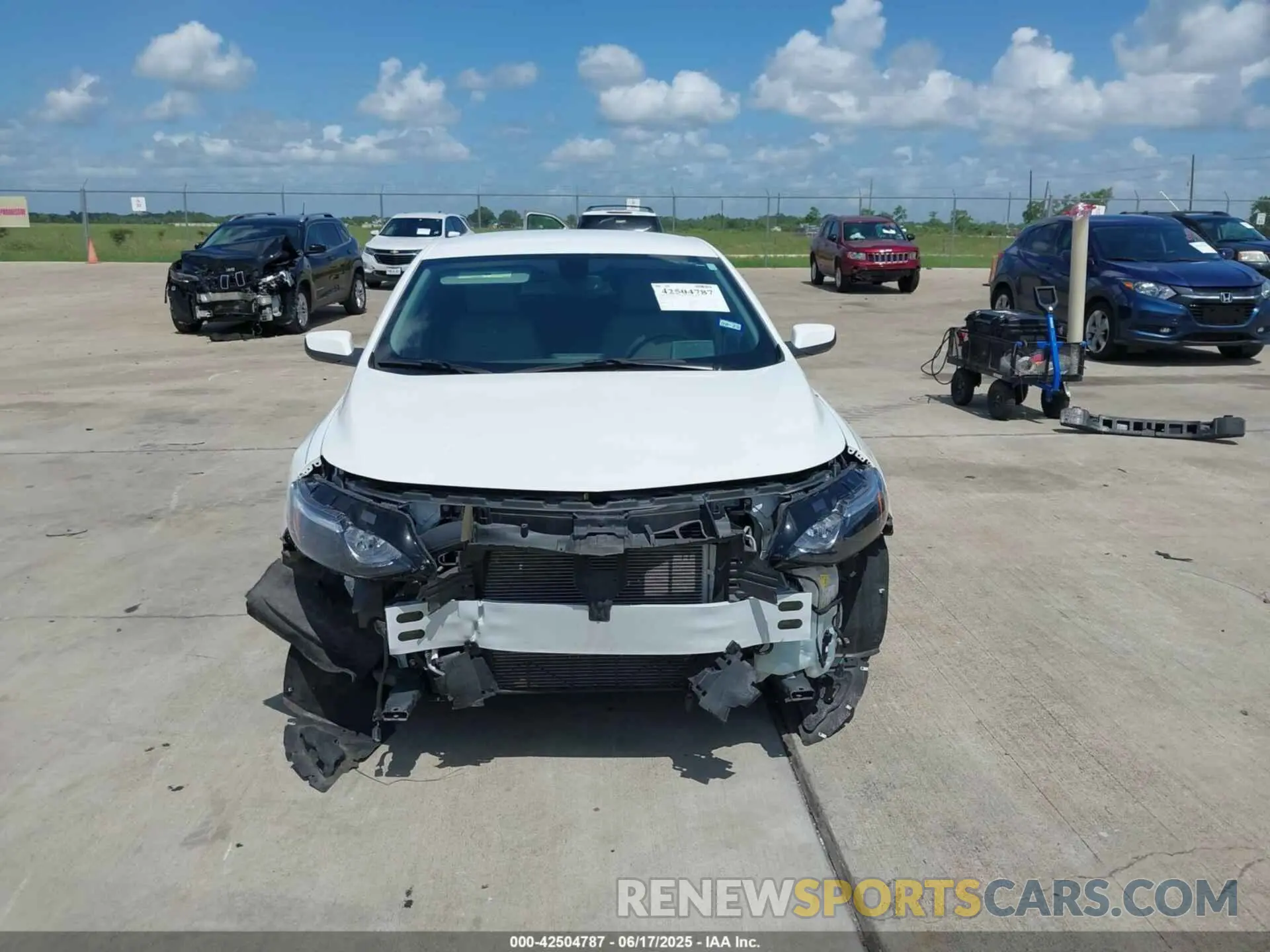 12 fotografías del automóvil dañado 1G1ZD5ST7KF179081 CHEVROLET MALIBU 2019