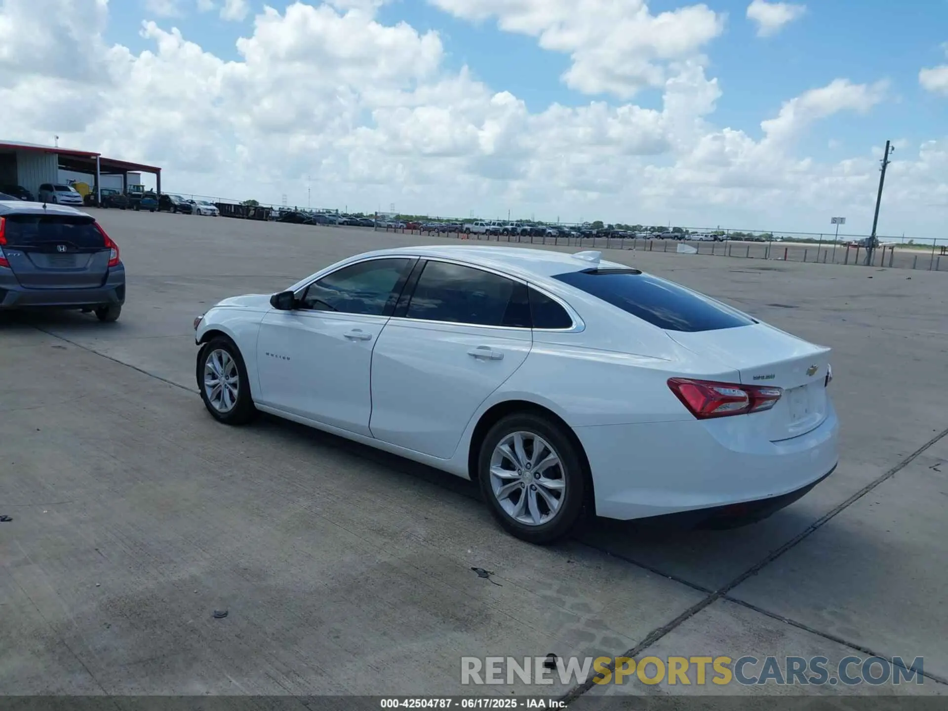 3 fotografías del automóvil dañado 1G1ZD5ST7KF179081 CHEVROLET MALIBU 2019