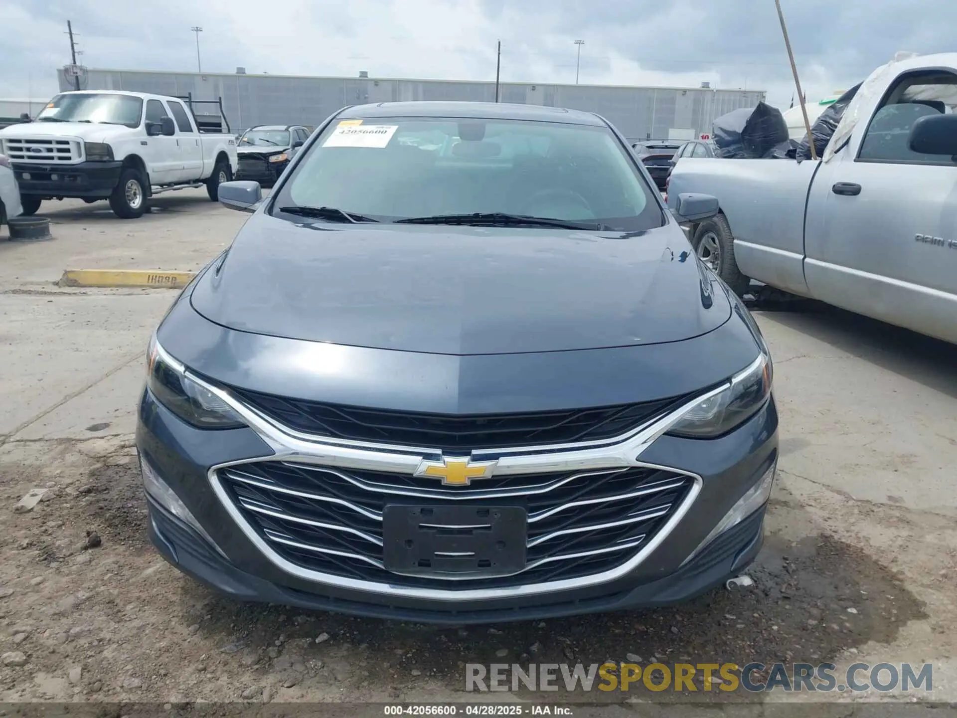 12 fotografías del automóvil dañado 1G1ZD5ST8KF107709 CHEVROLET MALIBU 2019