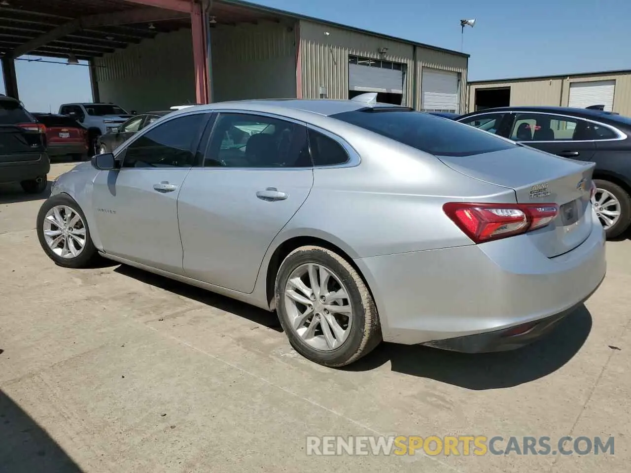 2 fotografías del automóvil dañado 1G1ZD5ST8KF110853 CHEVROLET MALIBU 2019