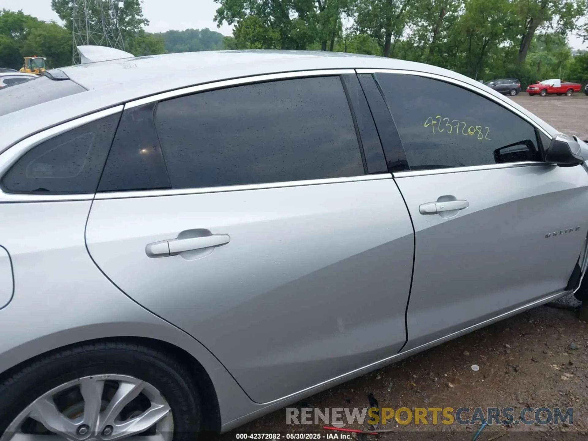 13 fotografías del automóvil dañado 1G1ZD5ST8KF163049 CHEVROLET MALIBU 2019