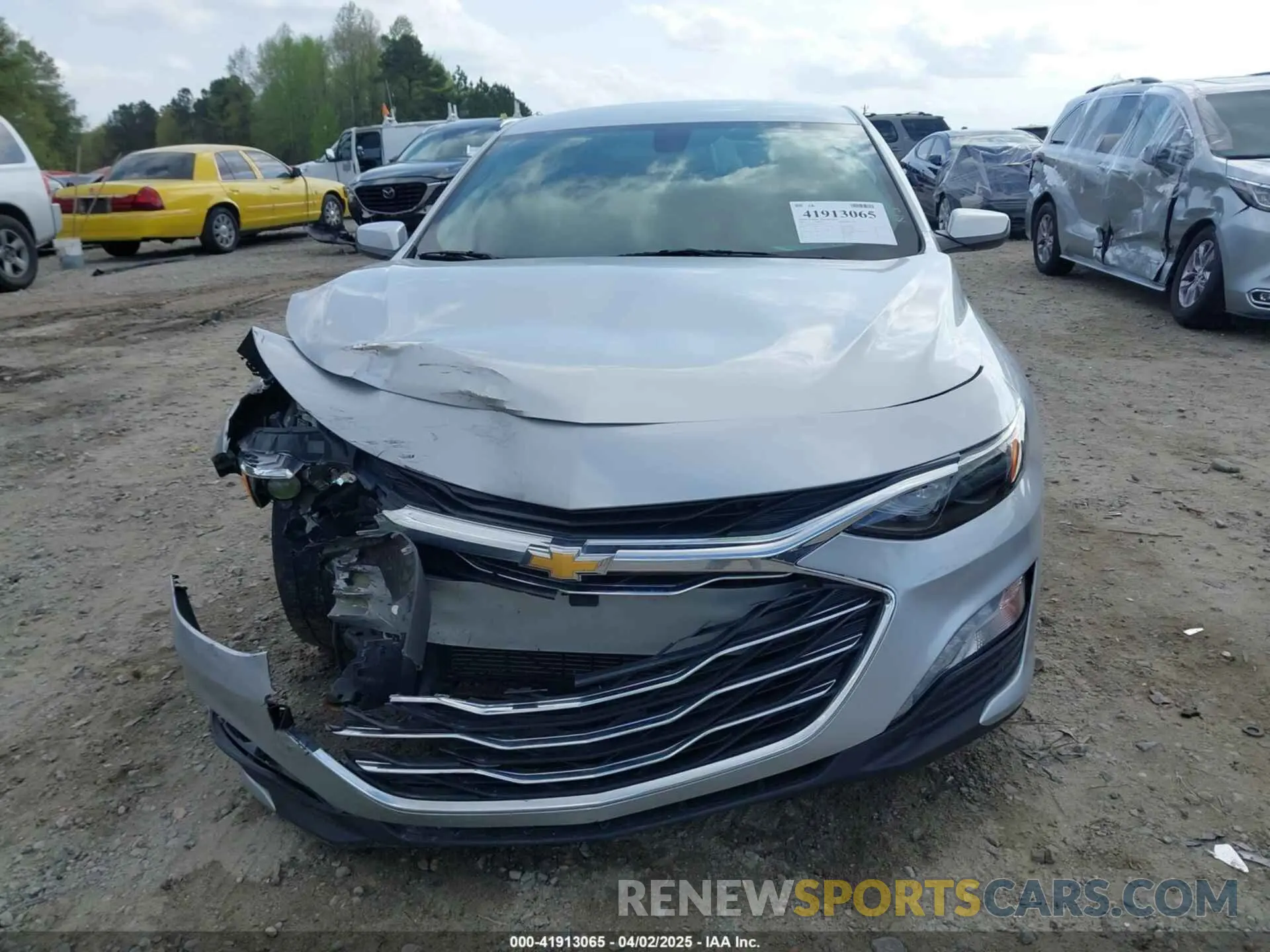 12 fotografías del automóvil dañado 1G1ZD5ST9KF107136 CHEVROLET MALIBU 2019