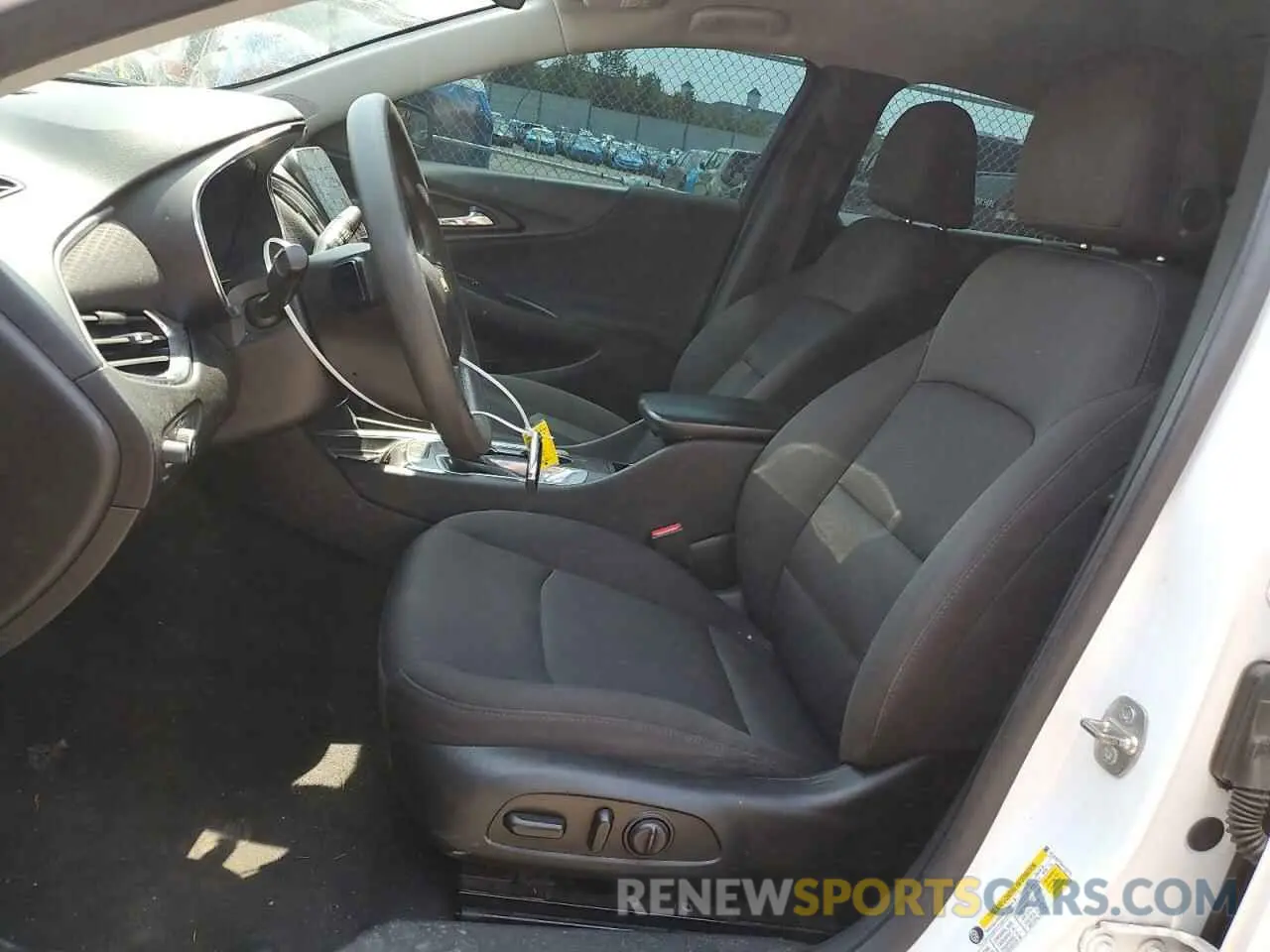 7 fotografías del automóvil dañado 1G1ZD5ST9KF122770 CHEVROLET MALIBU 2019