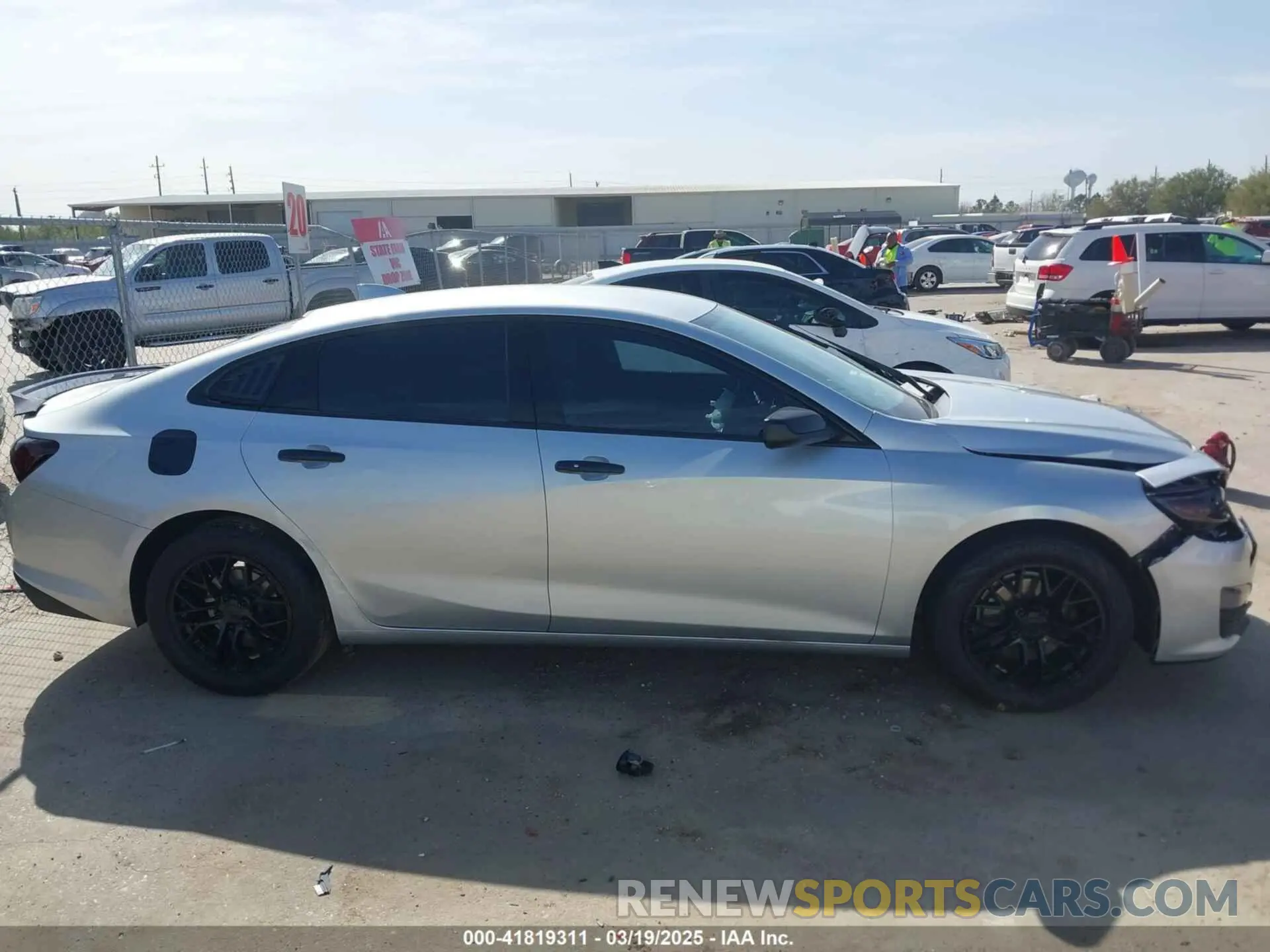 13 fotografías del automóvil dañado 1G1ZD5ST9KF160886 CHEVROLET MALIBU 2019