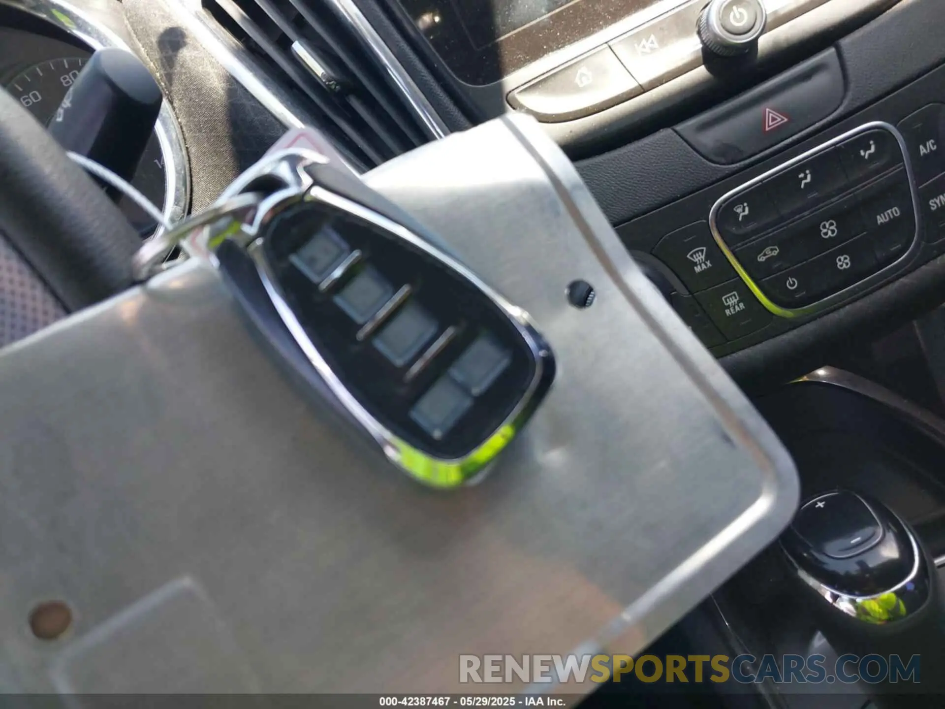 11 fotografías del automóvil dañado 1G1ZD5ST9KF160922 CHEVROLET MALIBU 2019