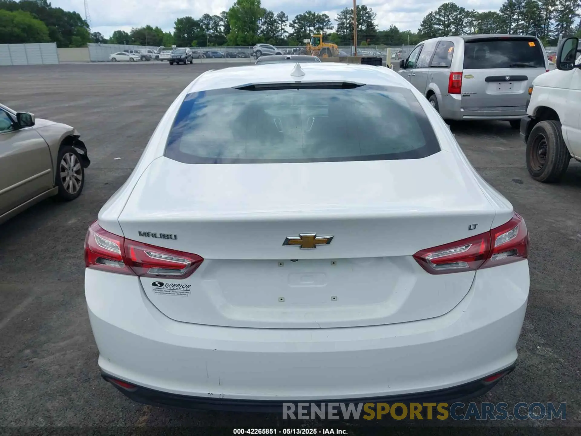 16 fotografías del automóvil dañado 1G1ZD5ST9KF162251 CHEVROLET MALIBU 2019