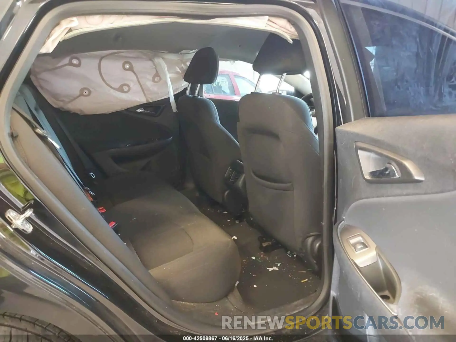 8 fotografías del automóvil dañado 1G1ZD5ST9KF167773 CHEVROLET MALIBU 2019
