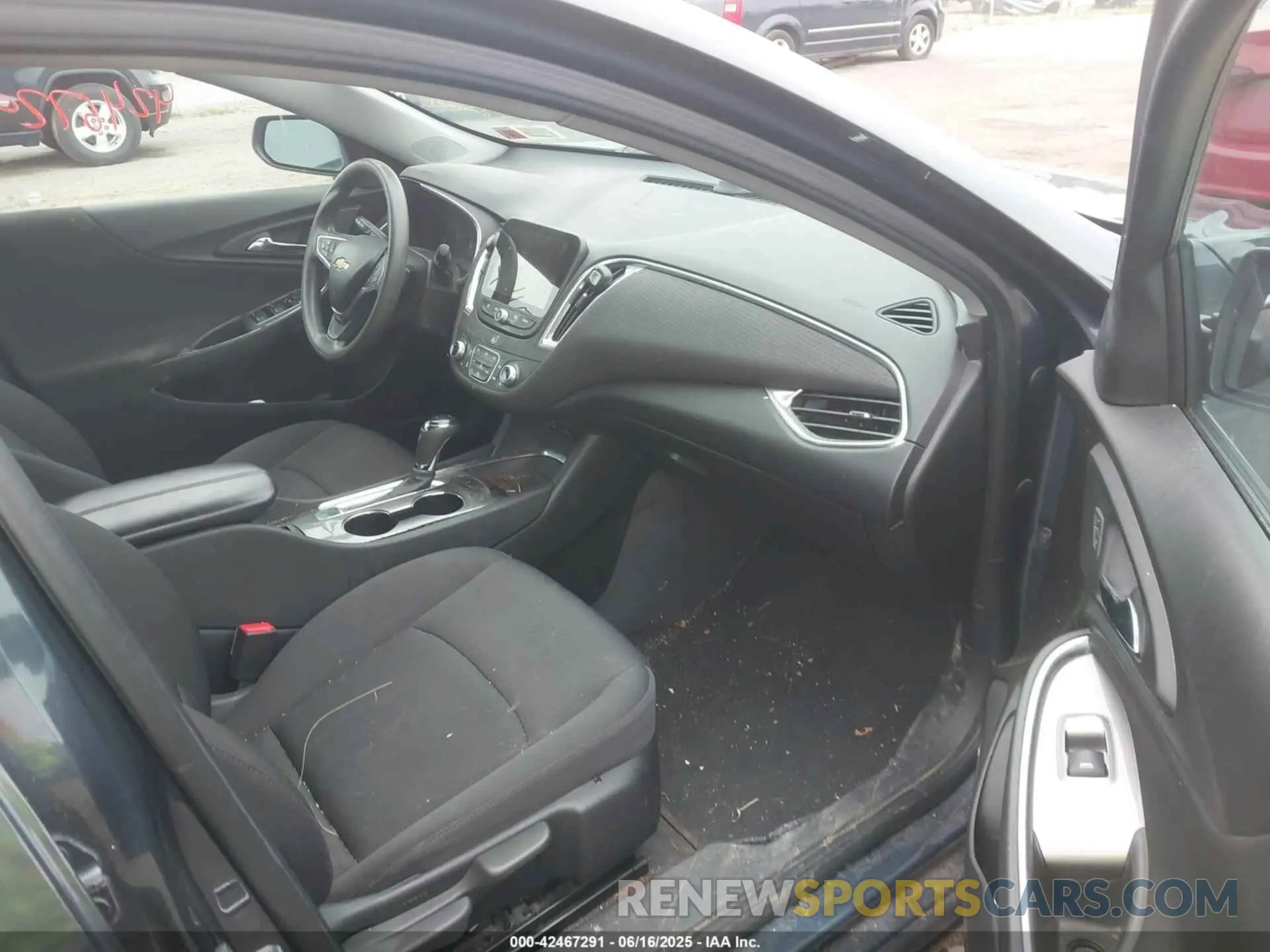 5 fotografías del automóvil dañado 1G1ZD5ST9KF172195 CHEVROLET MALIBU 2019