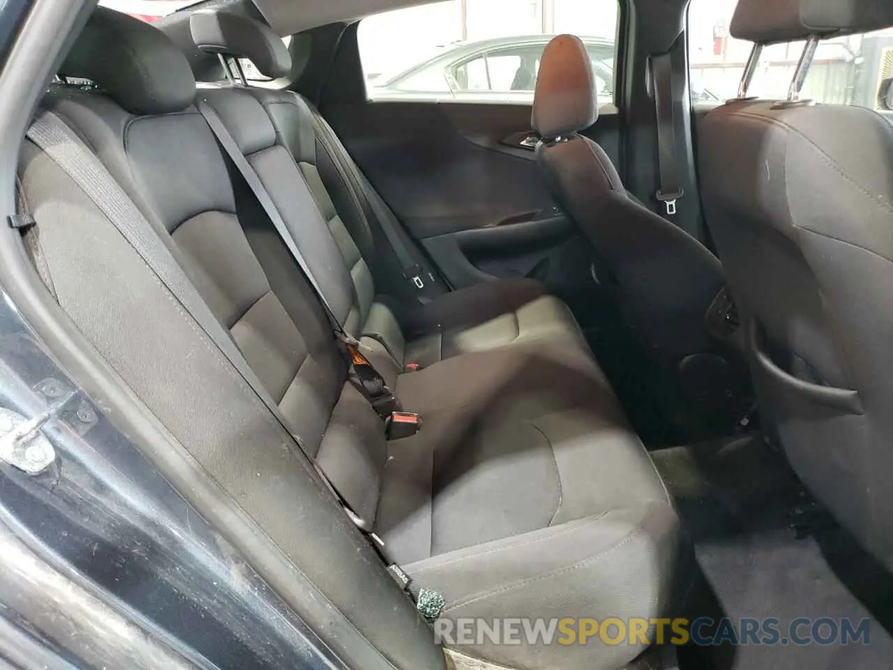 10 fotografías del automóvil dañado 1G1ZD5ST9KF176540 CHEVROLET MALIBU 2019