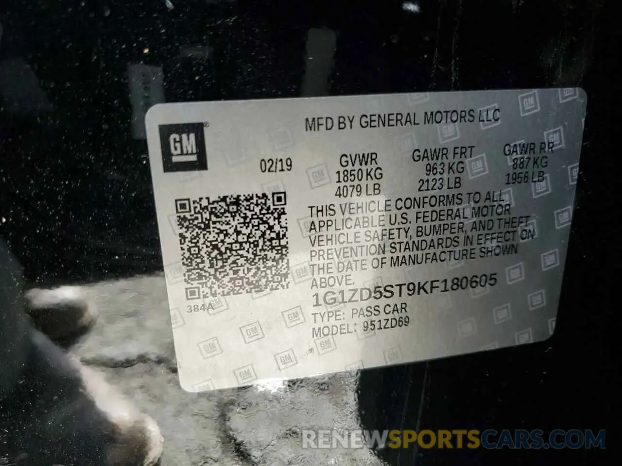 14 fotografías del automóvil dañado 1G1ZD5ST9KF180605 CHEVROLET MALIBU 2019