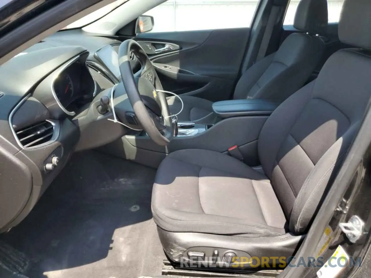 7 fotografías del automóvil dañado 1G1ZD5ST9KF213795 CHEVROLET MALIBU 2019