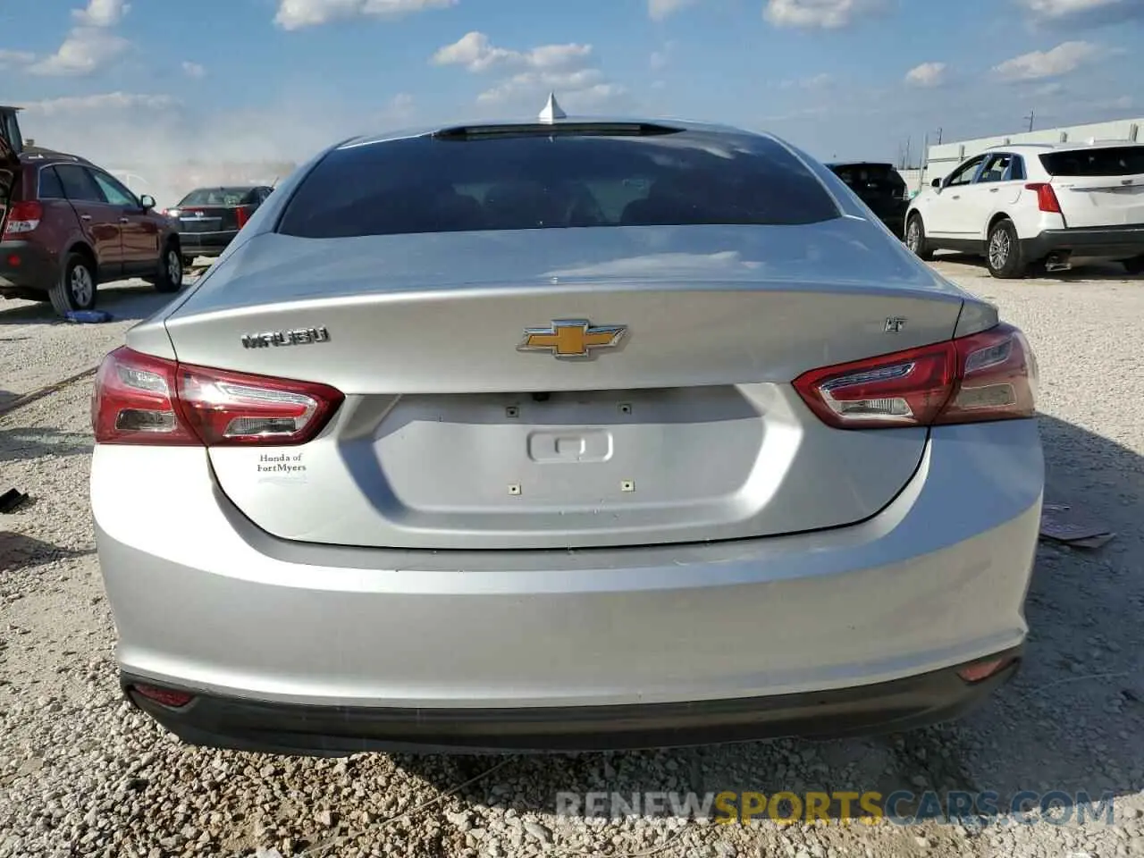 6 fotografías del automóvil dañado 1G1ZD5ST9KF217572 CHEVROLET MALIBU 2019