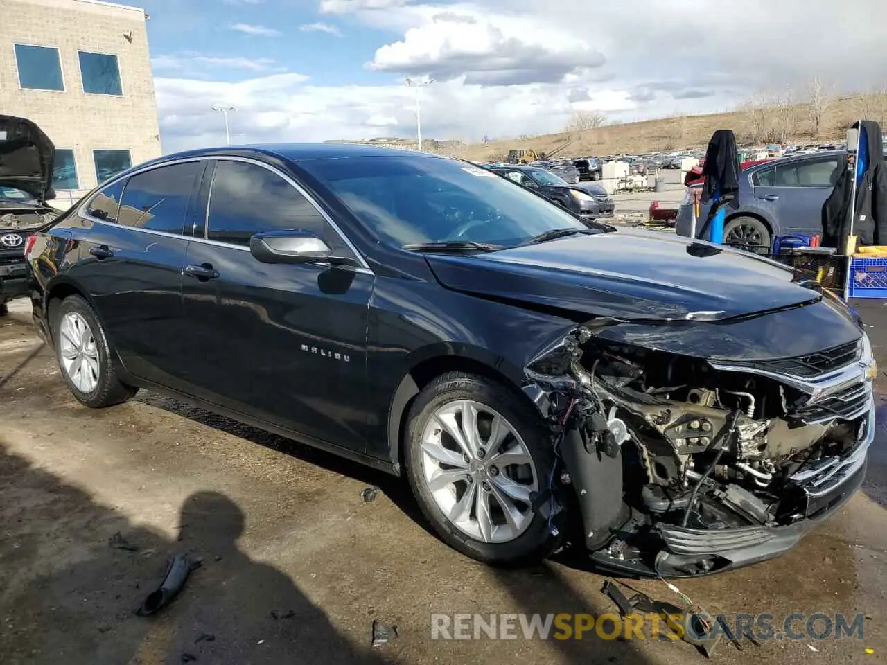 4 fotografías del automóvil dañado 1G1ZD5STXKF150285 CHEVROLET MALIBU 2019