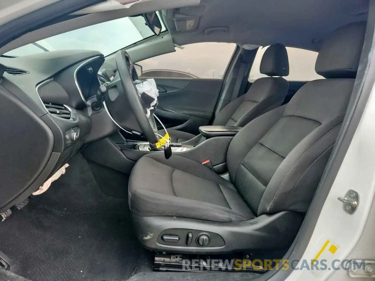 7 fotografías del automóvil dañado 1G1ZD5STXKF154014 CHEVROLET MALIBU 2019