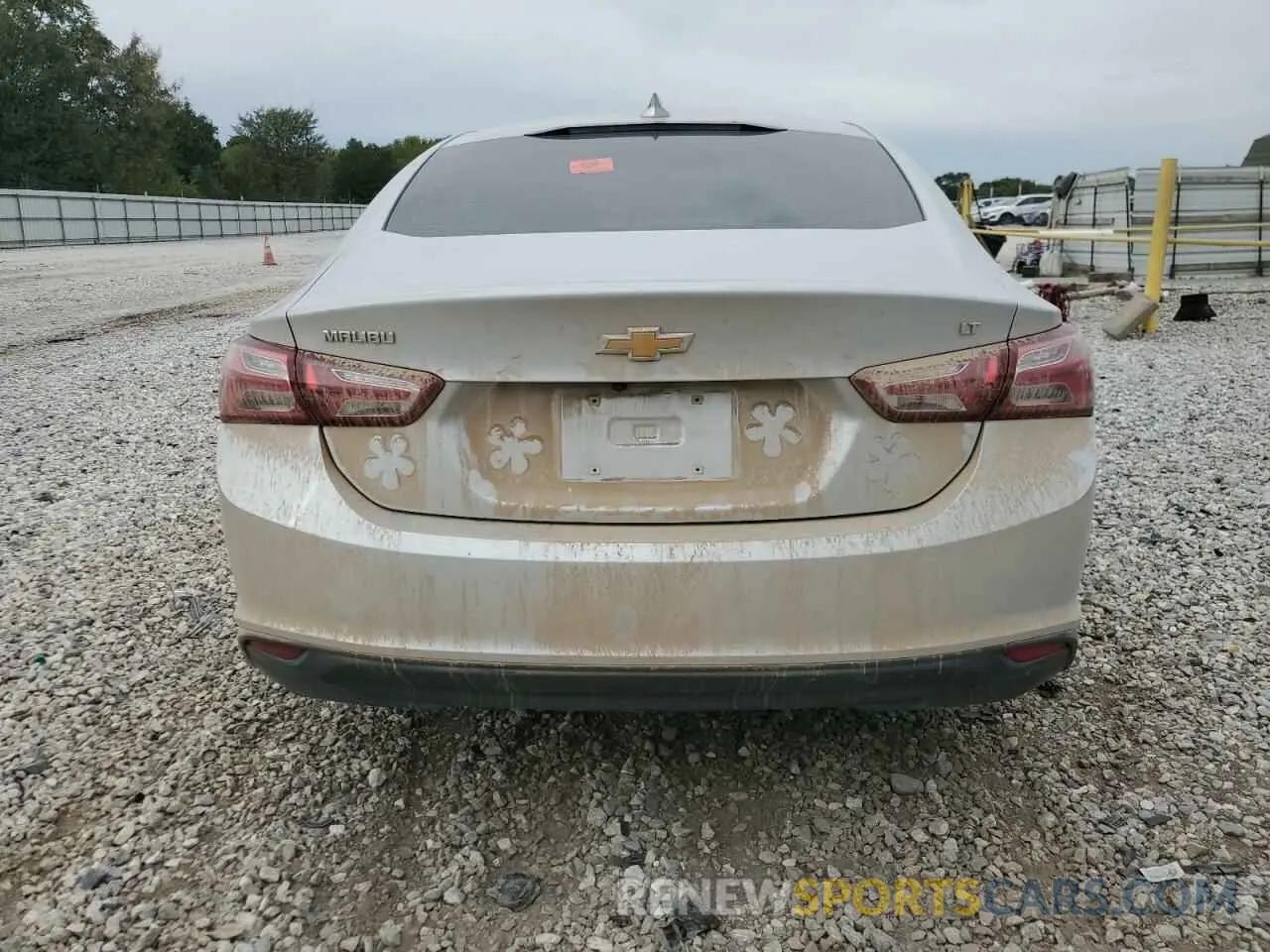 6 fotografías del automóvil dañado 1G1ZD5STXKF162470 CHEVROLET MALIBU 2019