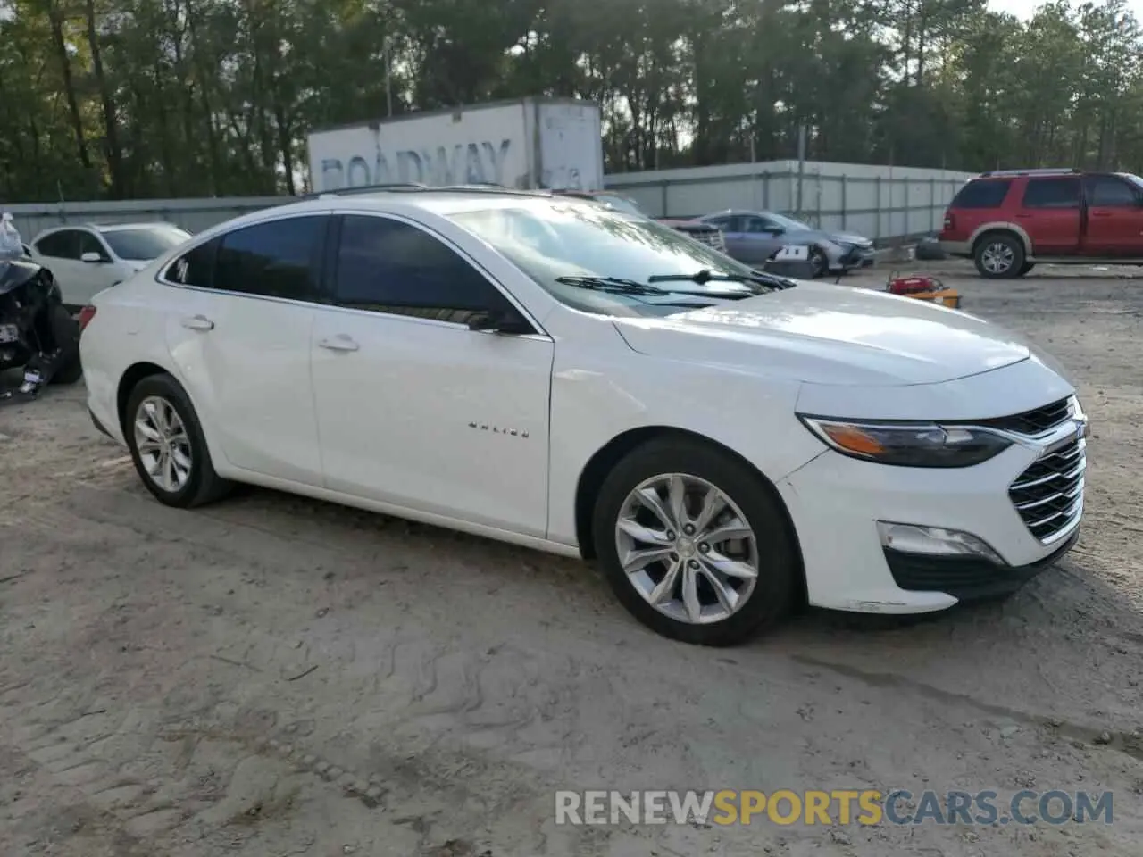 4 fotografías del automóvil dañado 1G1ZD5STXKF173498 CHEVROLET MALIBU 2019
