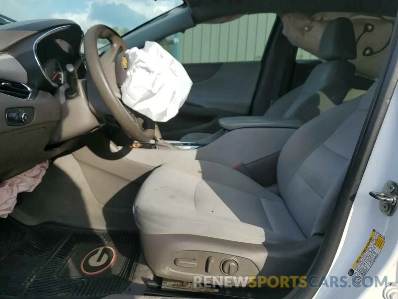 7 fotografías del automóvil dañado 1G1ZD5STXKF173498 CHEVROLET MALIBU 2019