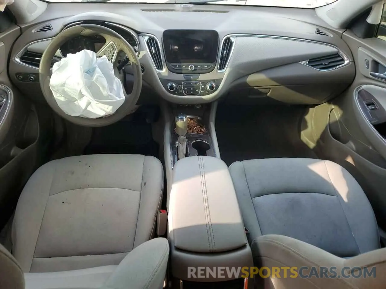 8 fotografías del automóvil dañado 1G1ZD5STXKF173498 CHEVROLET MALIBU 2019