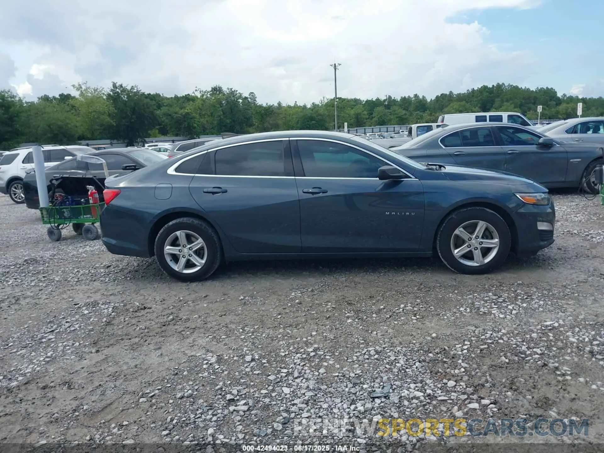 13 fotografías del automóvil dañado 1G1ZB5ST0LF144339 CHEVROLET MALIBU 2020
