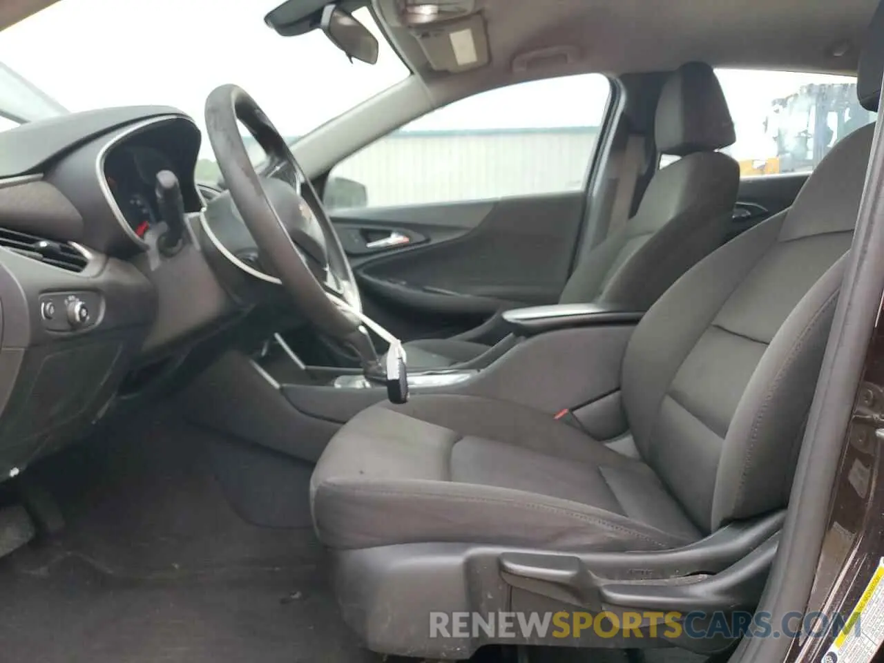7 fotografías del automóvil dañado 1G1ZB5ST0LF153543 CHEVROLET MALIBU 2020