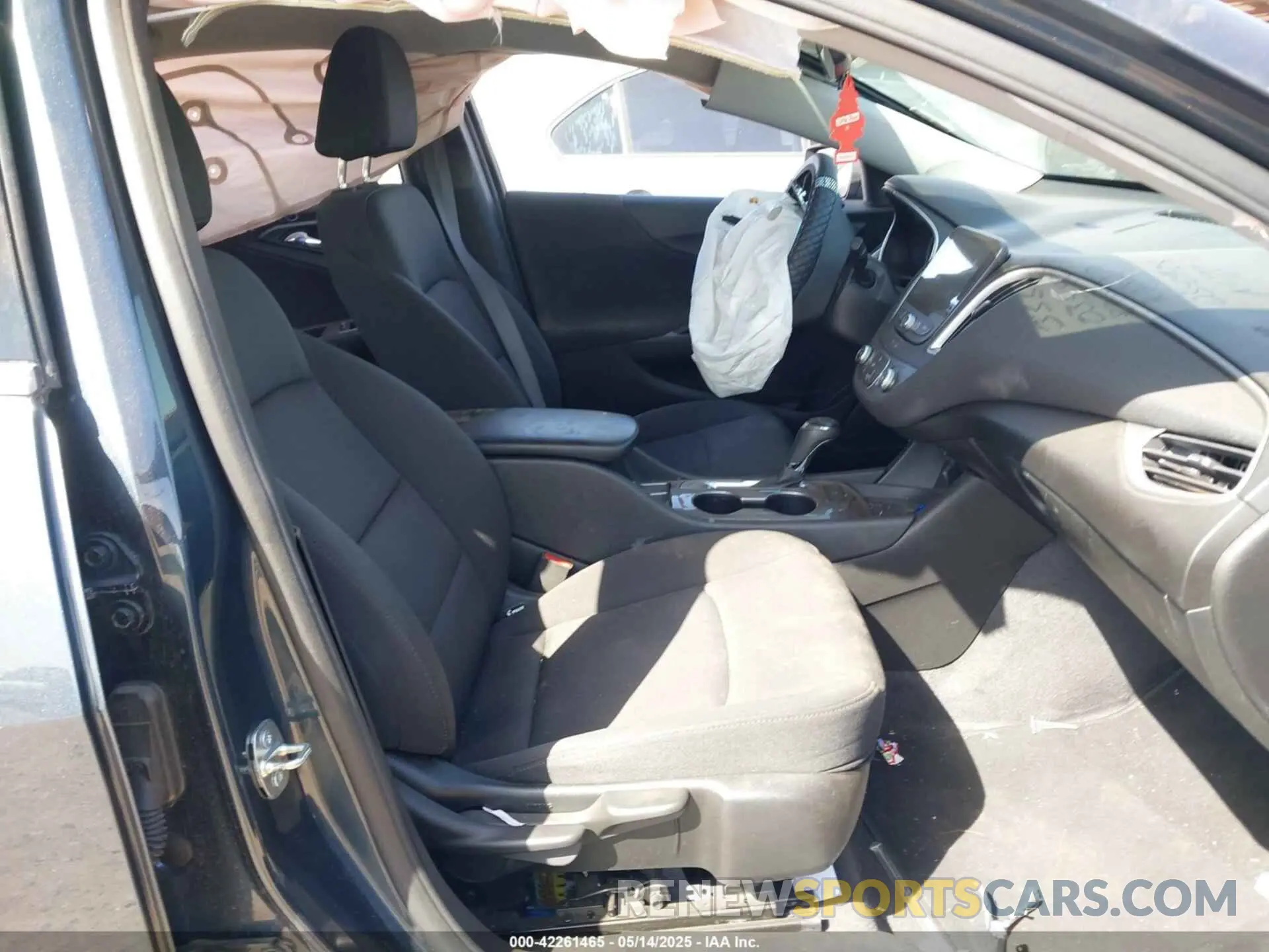 5 fotografías del automóvil dañado 1G1ZB5ST1LF035923 CHEVROLET MALIBU 2020