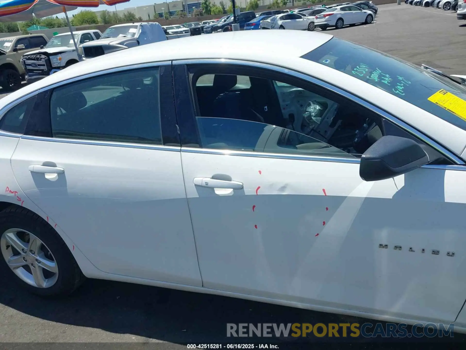 14 fotografías del automóvil dañado 1G1ZB5ST1LF134080 CHEVROLET MALIBU 2020