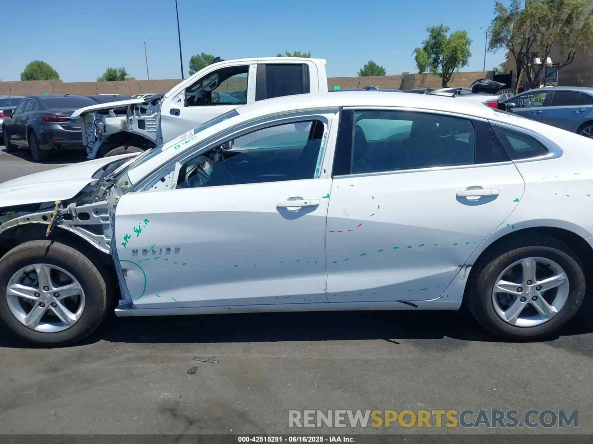 15 fotografías del automóvil dañado 1G1ZB5ST1LF134080 CHEVROLET MALIBU 2020