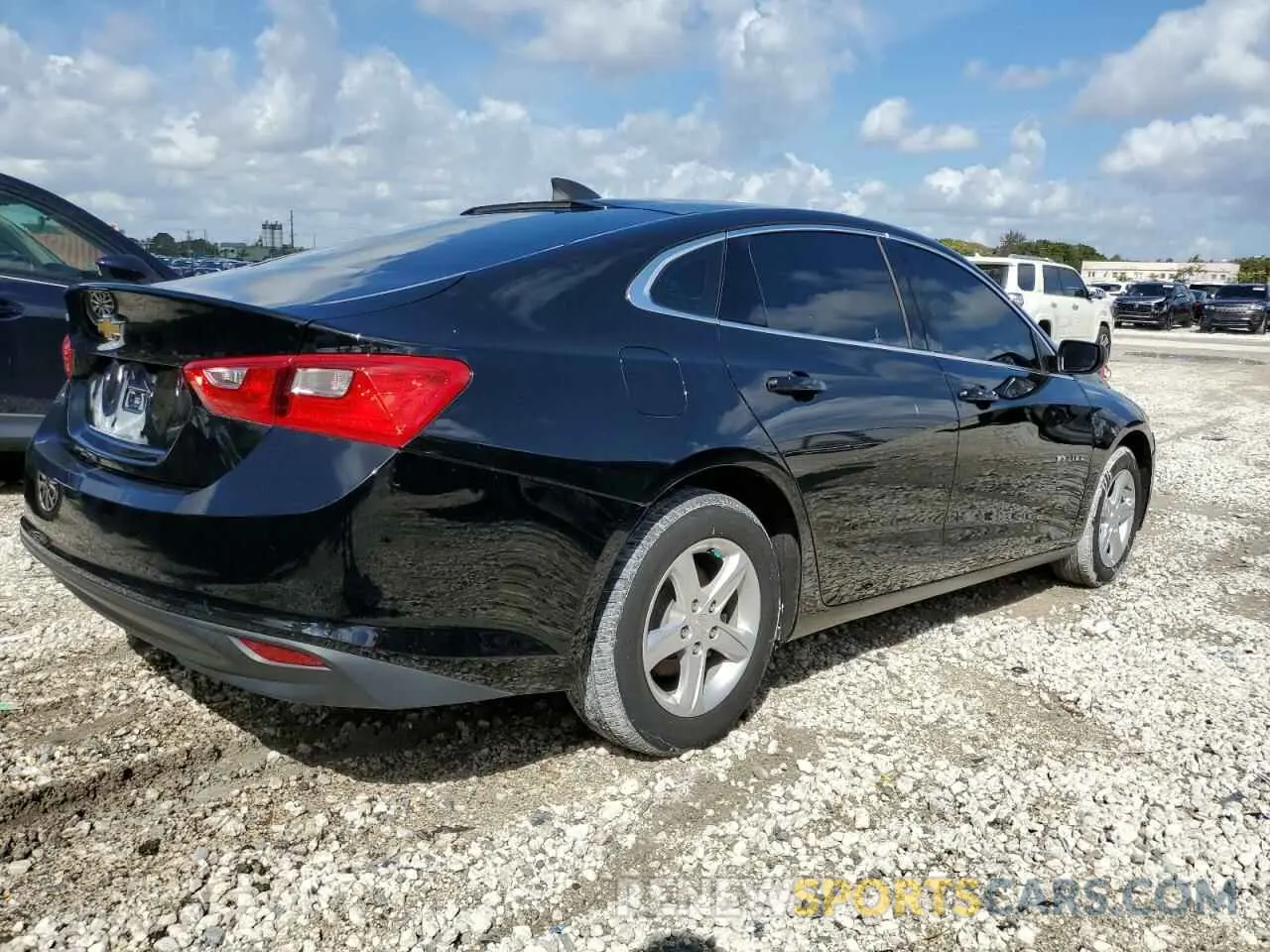 3 fotografías del automóvil dañado 1G1ZB5ST3LF075243 CHEVROLET MALIBU 2020
