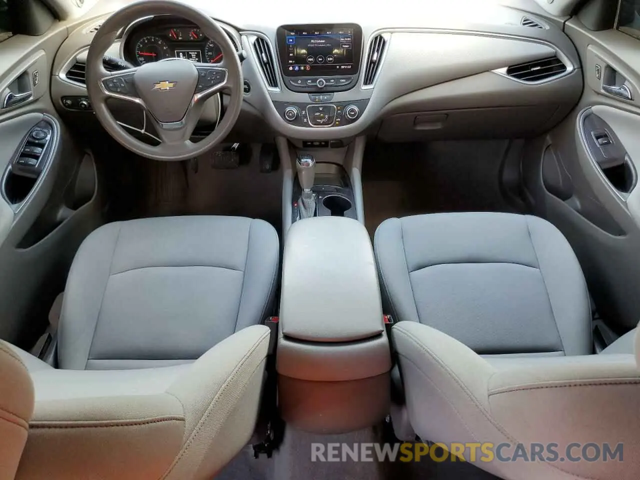 8 fotografías del automóvil dañado 1G1ZB5ST3LF075243 CHEVROLET MALIBU 2020