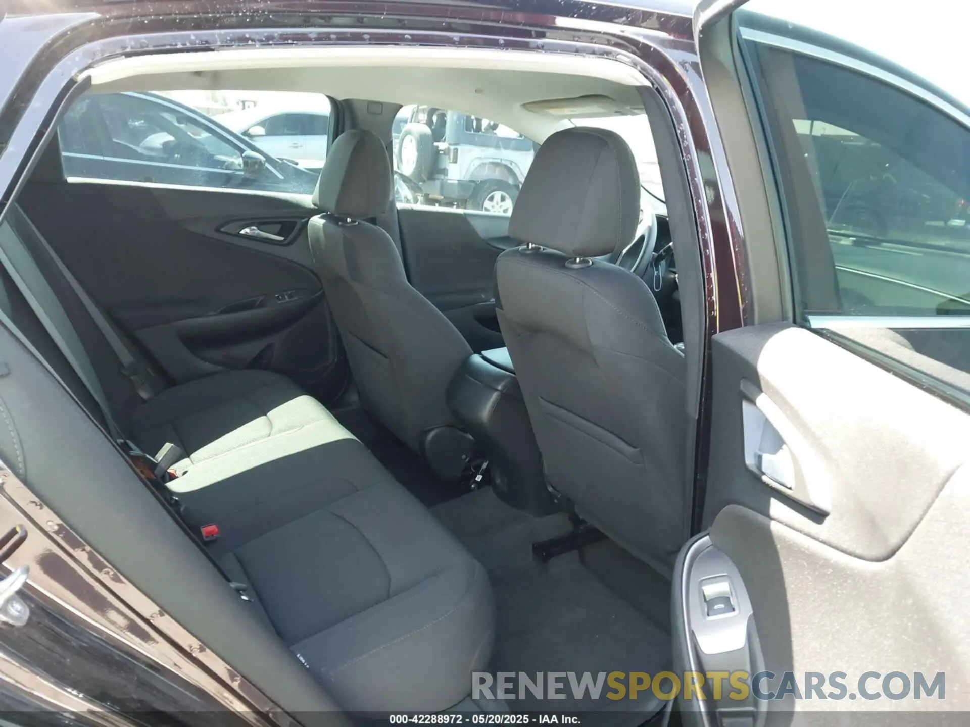 8 fotografías del automóvil dañado 1G1ZB5ST4LF114194 CHEVROLET MALIBU 2020