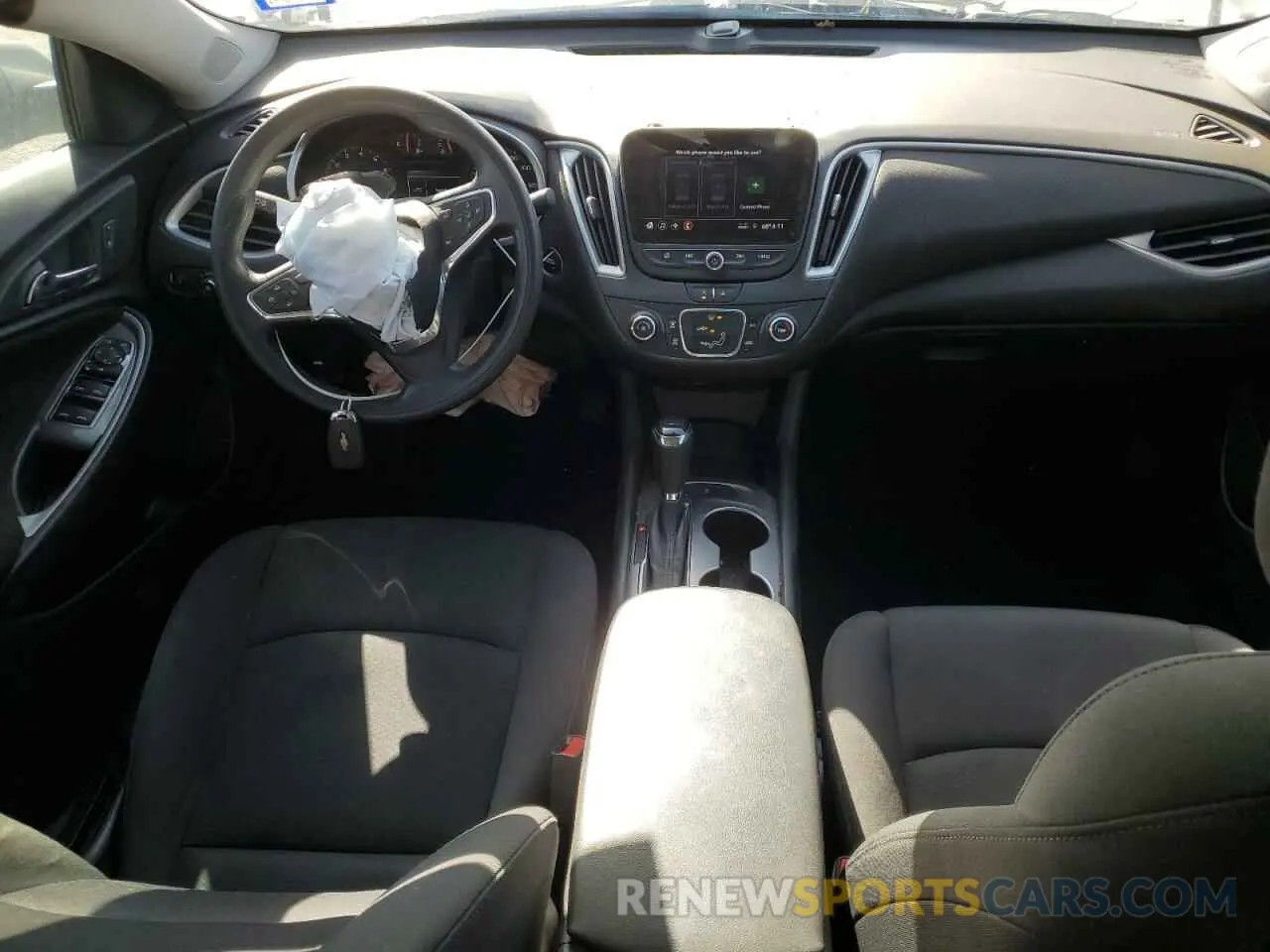 8 fotografías del automóvil dañado 1G1ZB5ST8LF118023 CHEVROLET MALIBU 2020