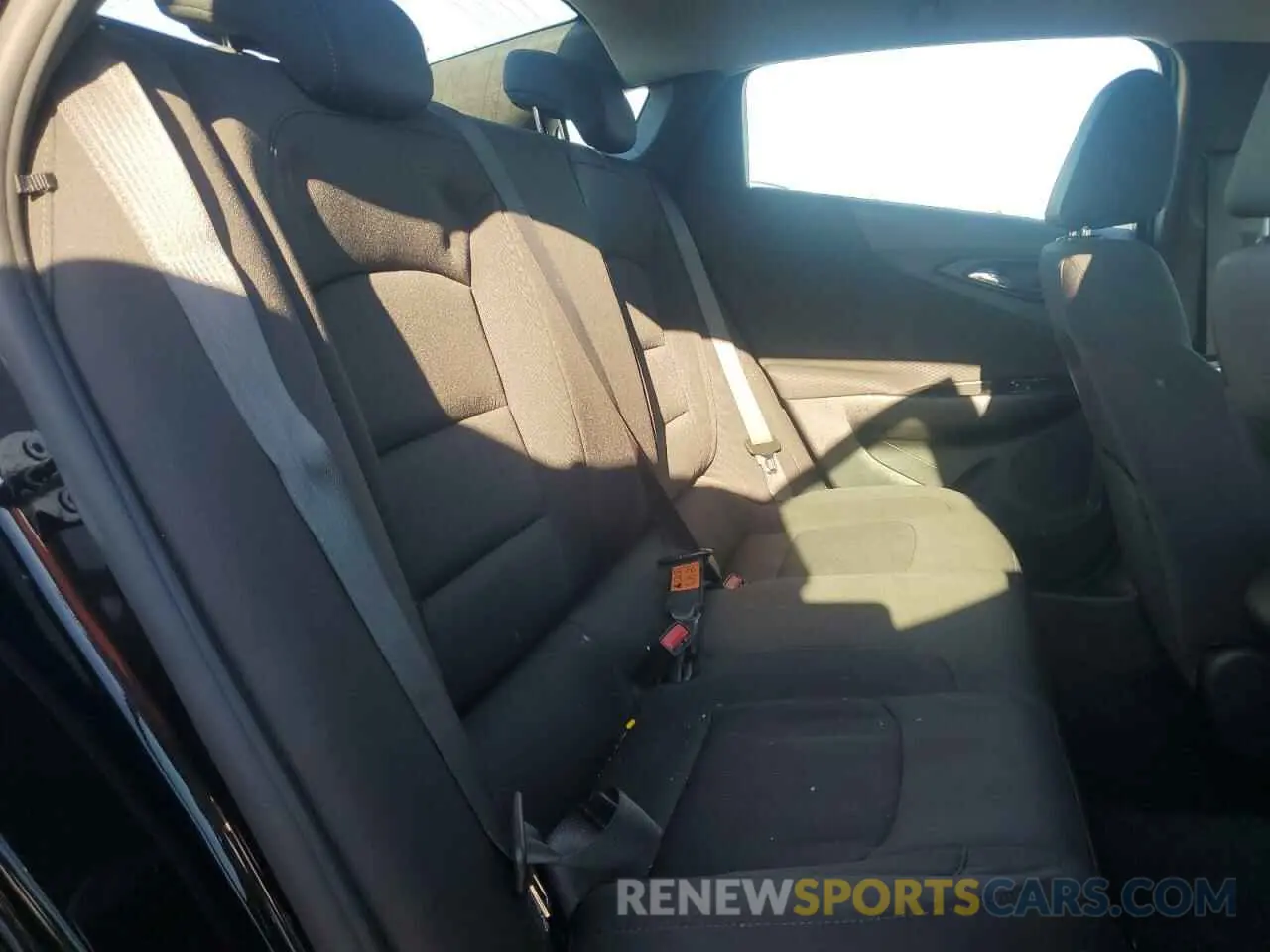 10 fotografías del automóvil dañado 1G1ZB5STXLF000409 CHEVROLET MALIBU 2020