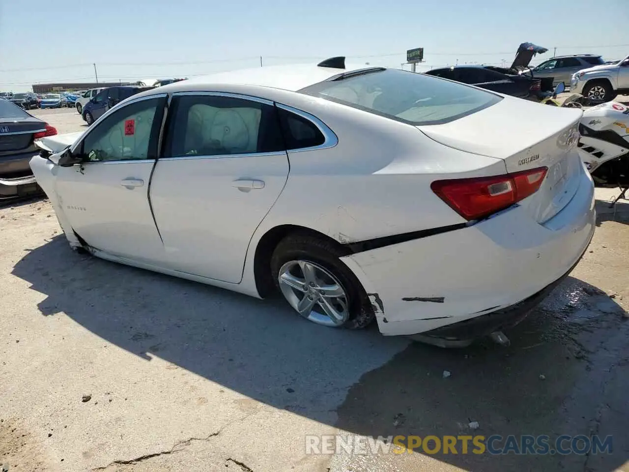 2 fotografías del automóvil dañado 1G1ZC5ST1LF146338 CHEVROLET MALIBU 2020