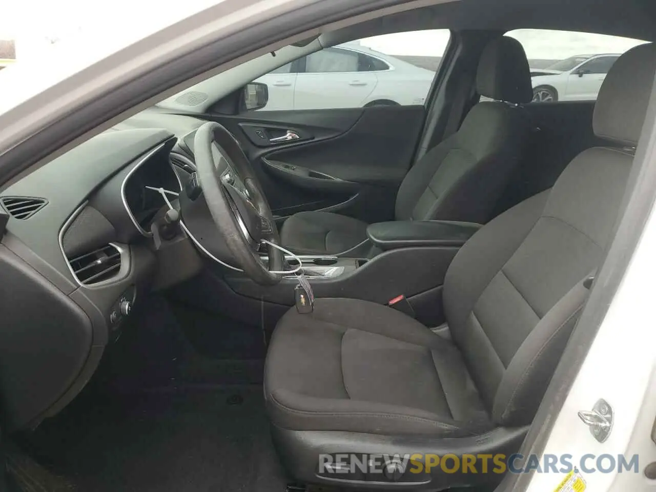 7 fotografías del automóvil dañado 1G1ZC5ST4LF147340 CHEVROLET MALIBU 2020
