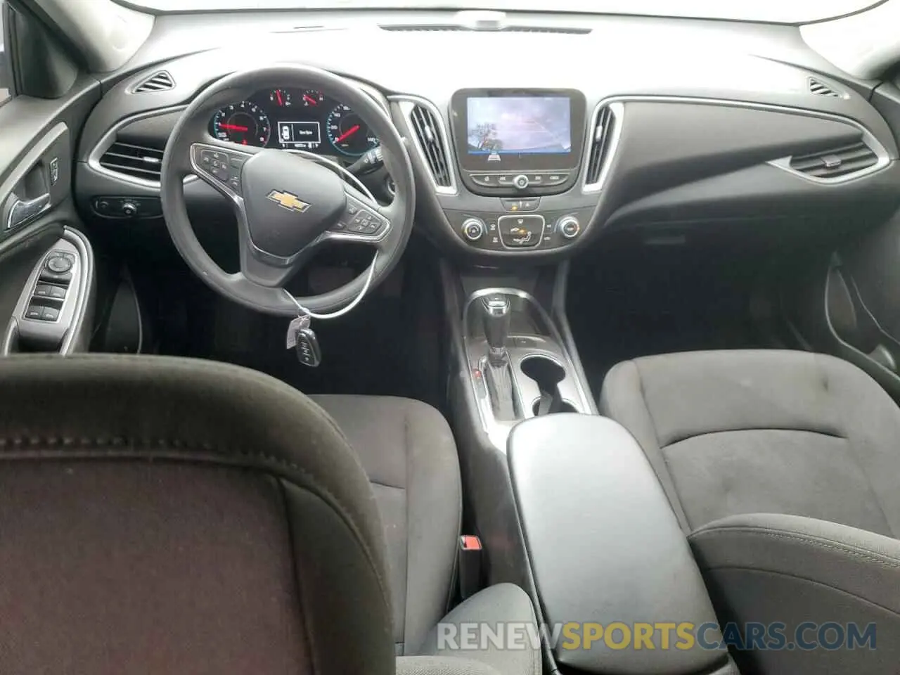 8 fotografías del automóvil dañado 1G1ZC5ST4LF147340 CHEVROLET MALIBU 2020