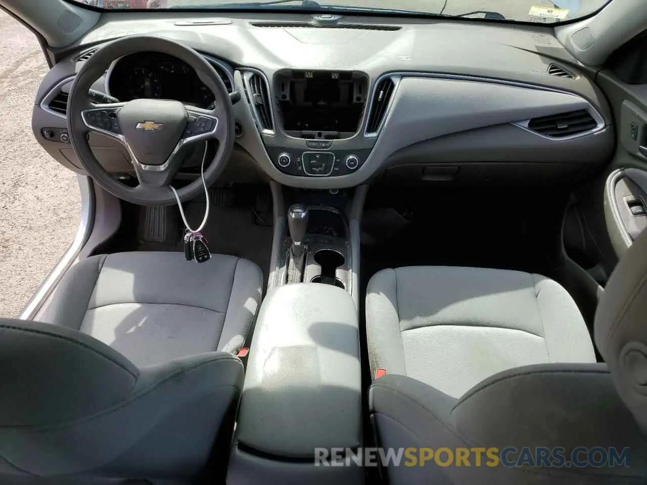 8 fotografías del automóvil dañado 1G1ZC5ST5LF156676 CHEVROLET MALIBU 2020