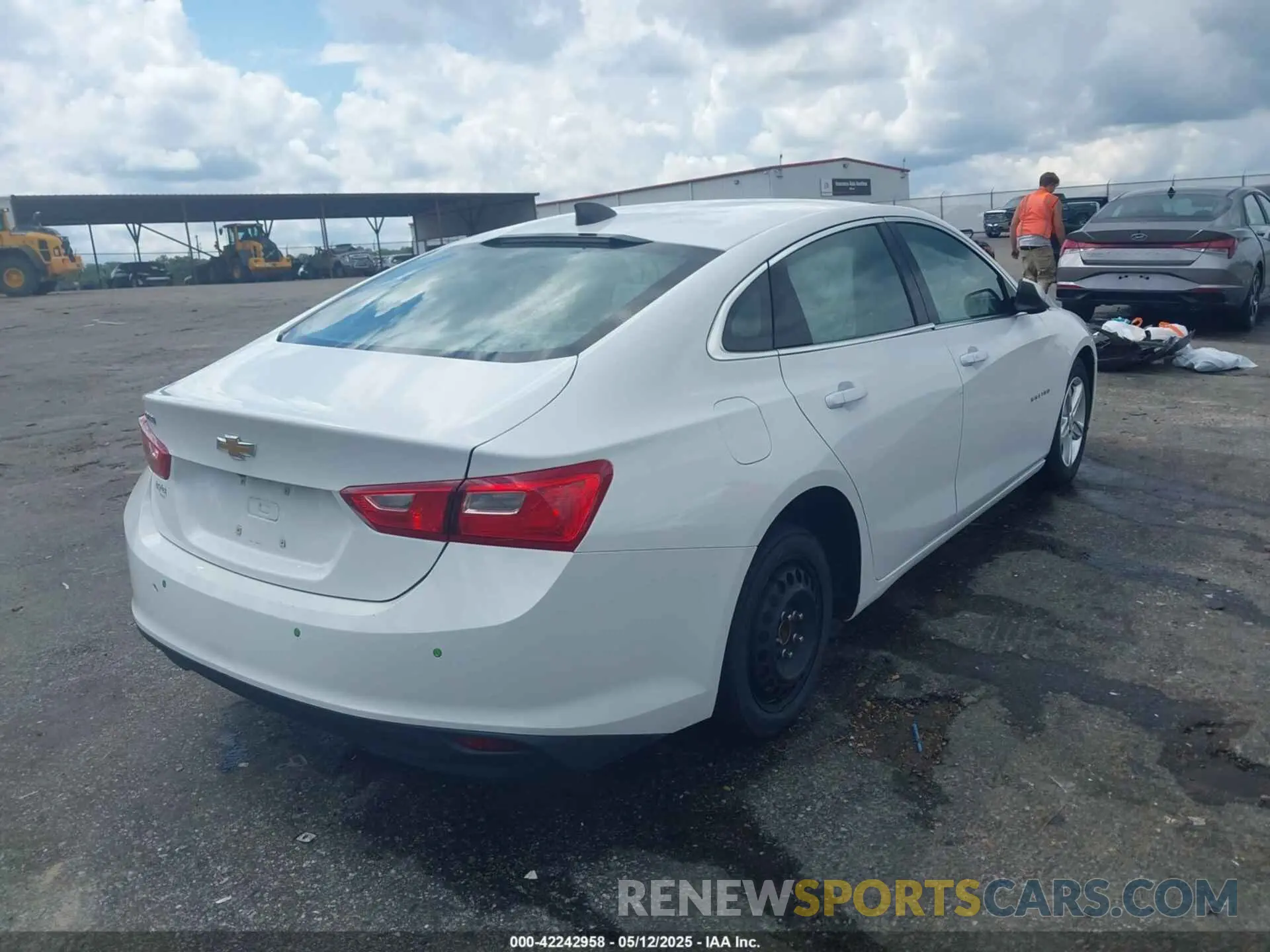 4 fotografías del automóvil dañado 1G1ZC5ST6LF158081 CHEVROLET MALIBU 2020