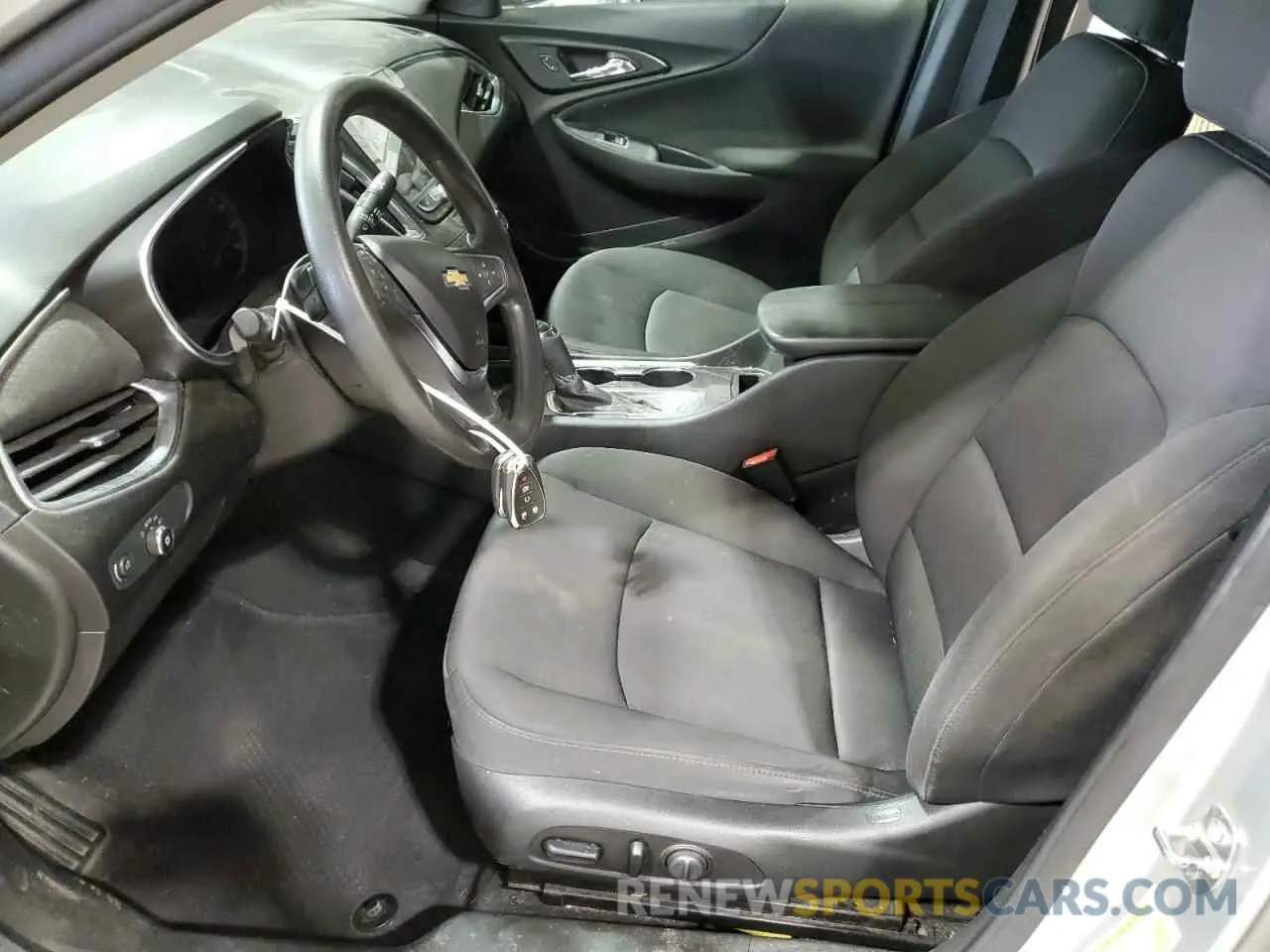 7 fotografías del automóvil dañado 1G1ZD5ST0LF029444 CHEVROLET MALIBU 2020