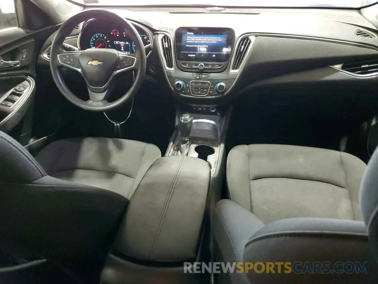 8 fotografías del automóvil dañado 1G1ZD5ST0LF029444 CHEVROLET MALIBU 2020