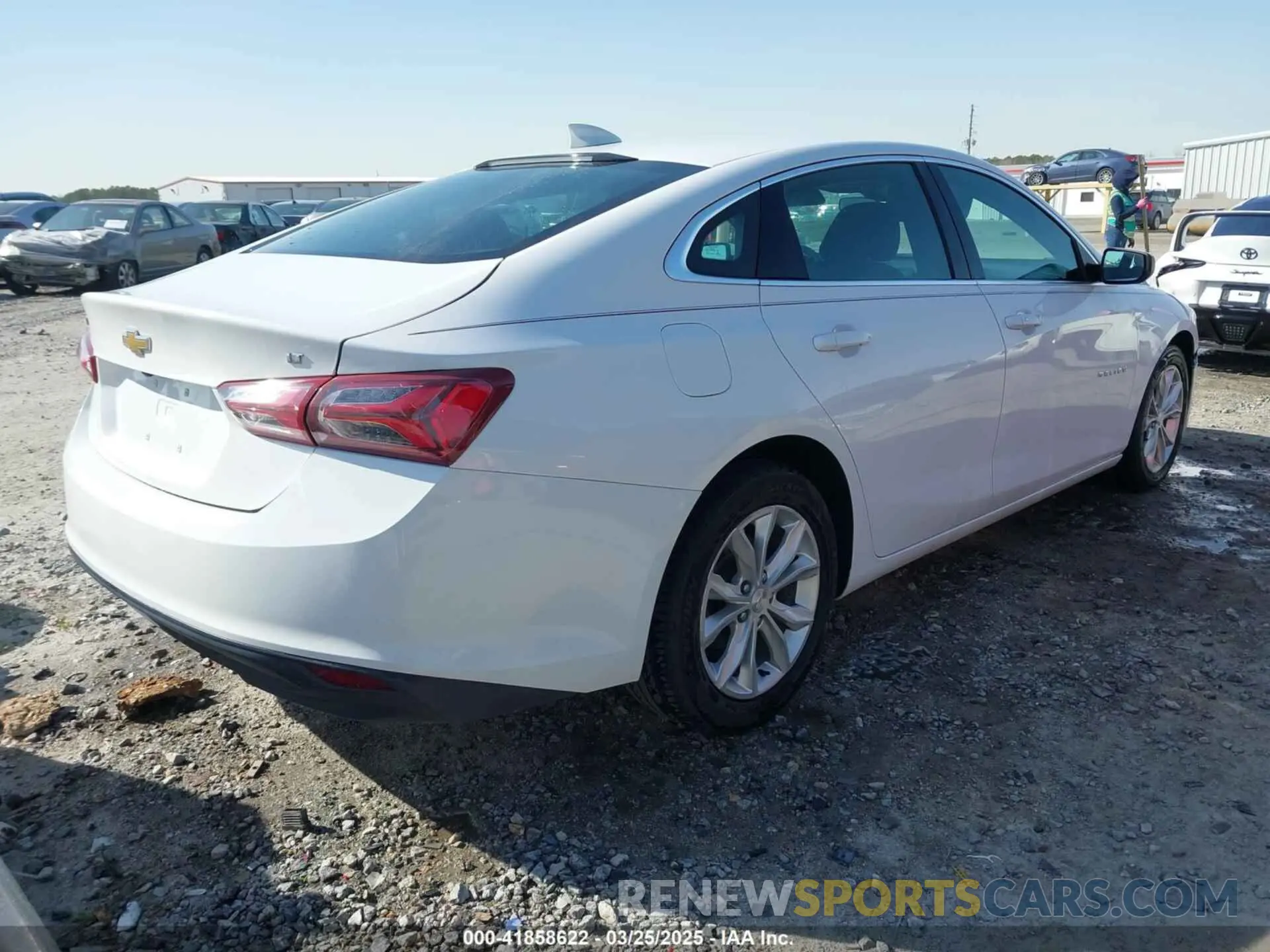 4 fotografías del automóvil dañado 1G1ZD5ST0LF040332 CHEVROLET MALIBU 2020