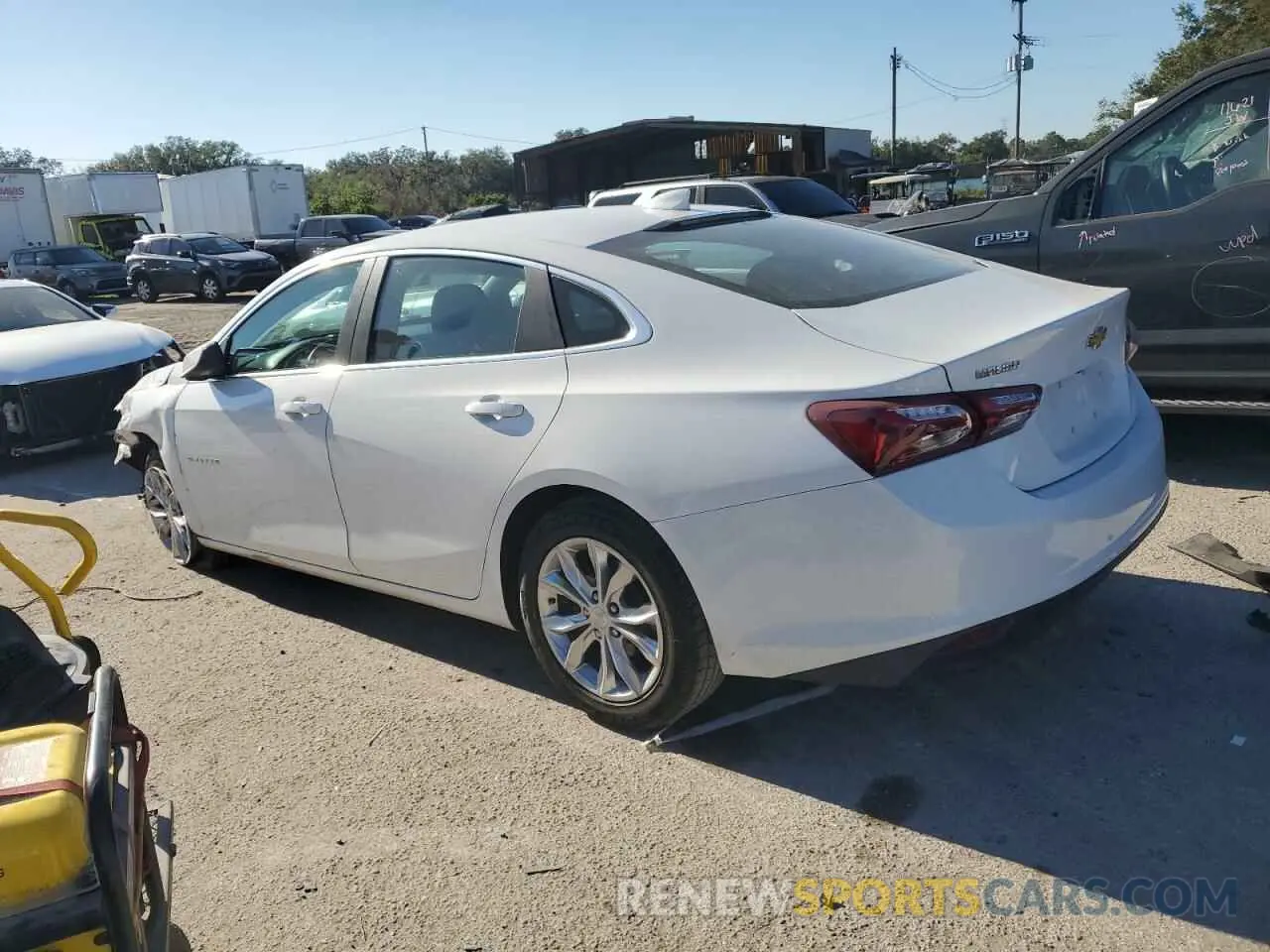 2 fotografías del automóvil dañado 1G1ZD5ST0LF041951 CHEVROLET MALIBU 2020