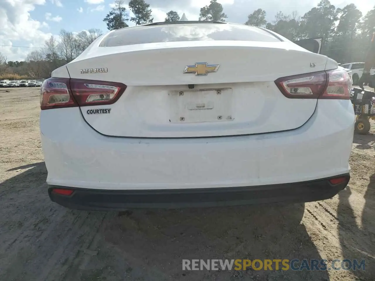 6 fotografías del automóvil dañado 1G1ZD5ST0LF102179 CHEVROLET MALIBU 2020