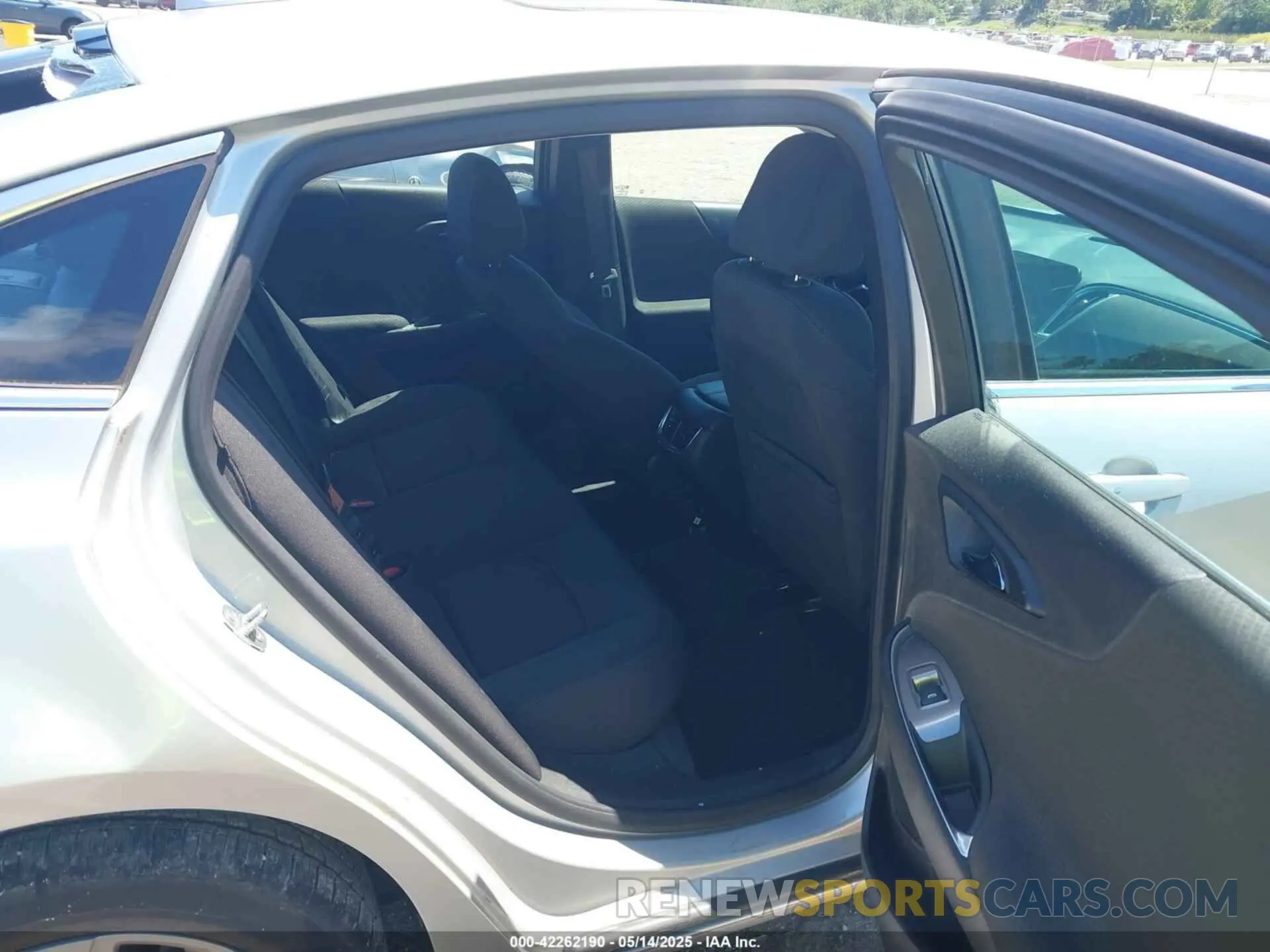 8 fotografías del automóvil dañado 1G1ZD5ST1LF010742 CHEVROLET MALIBU 2020