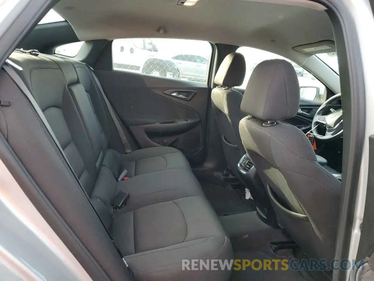 10 fotografías del automóvil dañado 1G1ZD5ST1LF037259 CHEVROLET MALIBU 2020